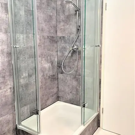 Apartment Stilvoll Eingerichtete In Essen-suedviertel Essen