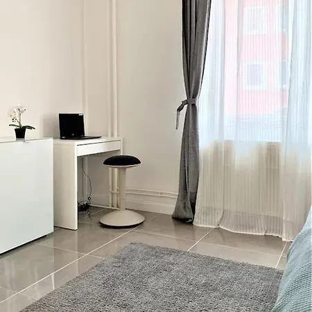 Apartment Stilvoll Eingerichtete In Essen-suedviertel